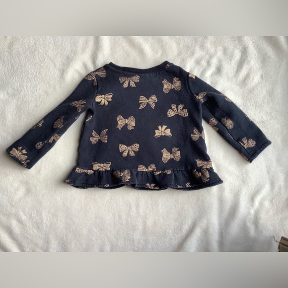 Carters Gold Bow Pattern Long Sleeve 2T - Picture 3 of 3